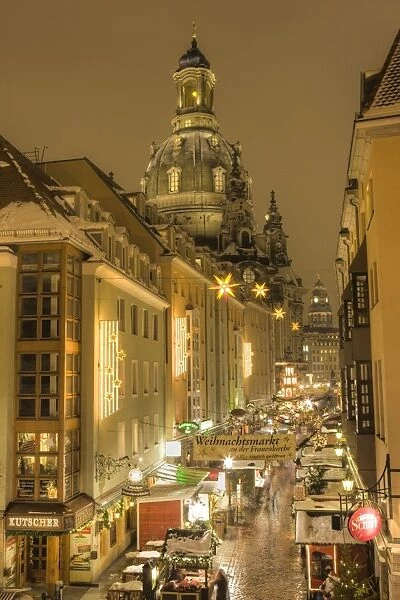 Manzgasse Christmas Market with the Frauenkirche in the background, Dresden, Saxony, Germany, Europe