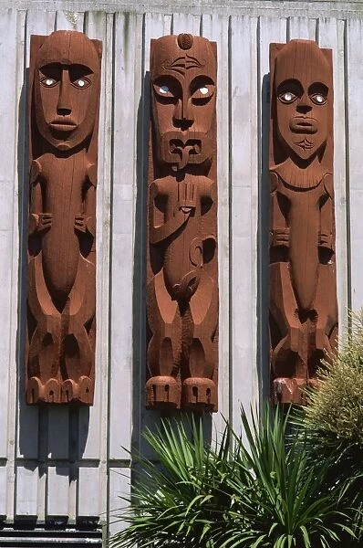 Maori carvings, Main Square, Palmerston North, North Island, New Zealand, Pacific