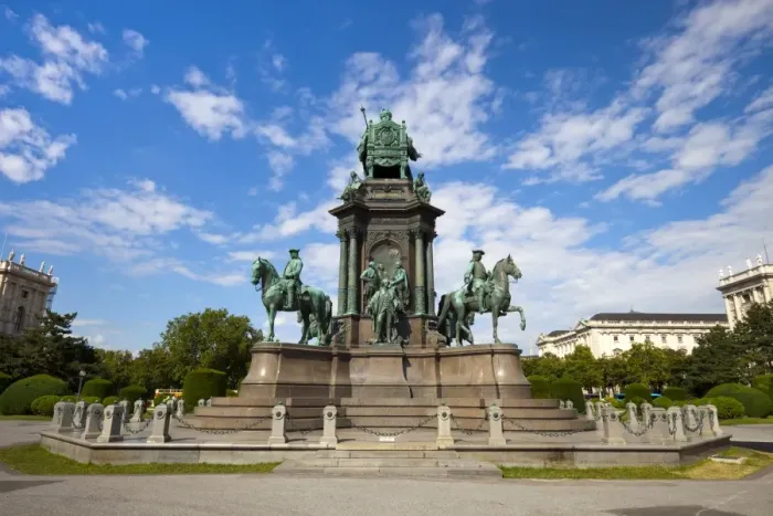 Framed Print : Maria Theresa Monument, Maria-Theresien-Platz, Vienna, Austria, Europe