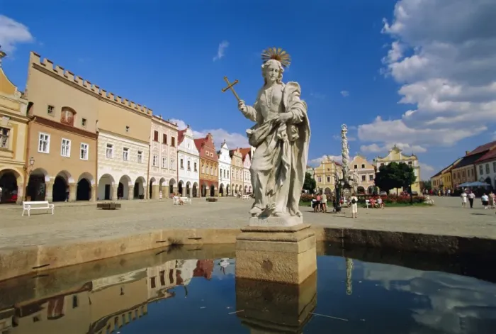Framed Print : Marian Column, Telc, South Moravia, Czech Republic, Europe Framed Print : Marian Column, Telc, South Moravia, Czech Republic, Europe