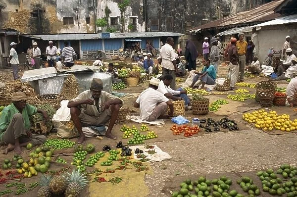Market scene, Zanzibar, Tanzania, East Africa, Africa