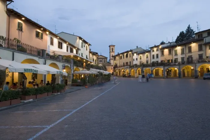 Framed Print : Market Square of Greve in Chianti, Tuscany, Italy, Europe Framed Print : Market Square of Greve in Chianti, Tuscany, Italy, Europe