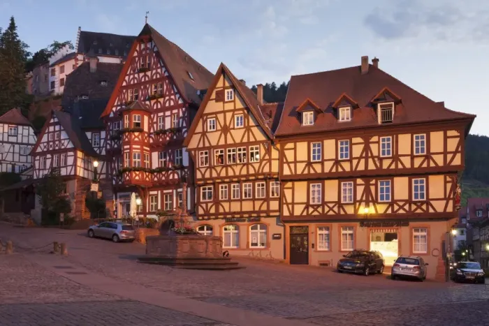 Framed Print : Market Square with half-timbered houses and Mildenburg Castle, old town of Miltenberg Framed Print : Market Square with half-timbered houses and Mildenburg Castle, old town of Miltenberg