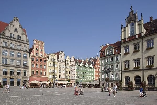 Market Square, Old Town, Wroclaw, Silesia, Poland, Europe