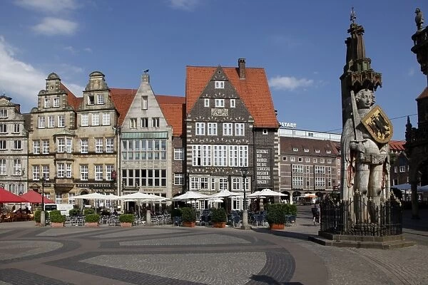 Market square with Roland statue, old town, UNESCO World Heritage Site