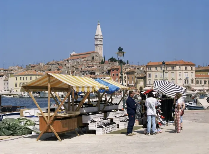 Framed Print : Market stalls on the quayside, Rovinj, Croatia, Europe Framed Print : Market stalls on the quayside, Rovinj, Croatia, Europe