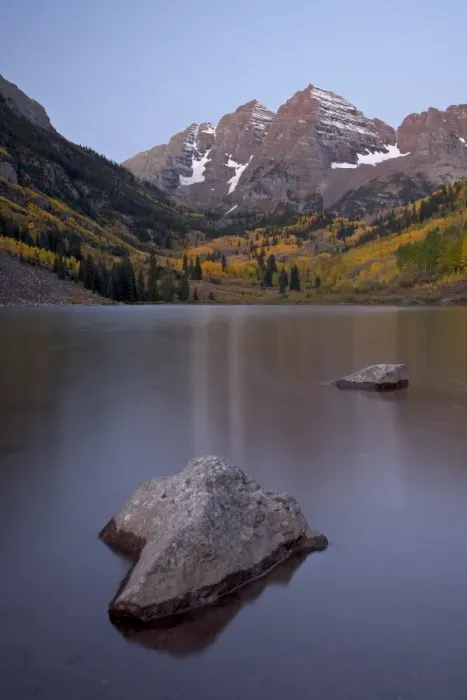 Framed Print : Maroon Bells at dawn with Maroon Lake in the fall, White River National Forest Framed Print : Maroon Bells at dawn with Maroon Lake in the fall, White River National Forest
