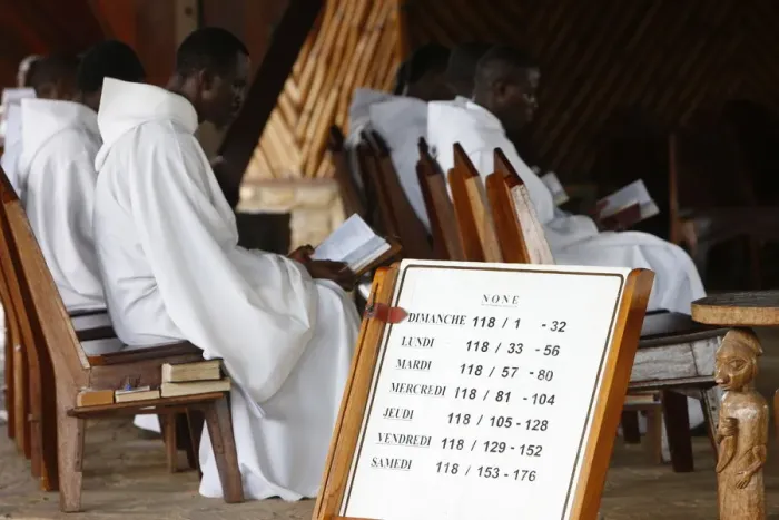 Framed Print : Mass in Dzogbegan Benedictine Abbey, Danyi Dzogbegan, Togo, West Africa, Africa