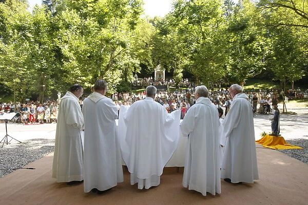 Mass at La Benite Fontaine sanctuary, La Roche-sur-Foron, Haute Savoie, France, Europe