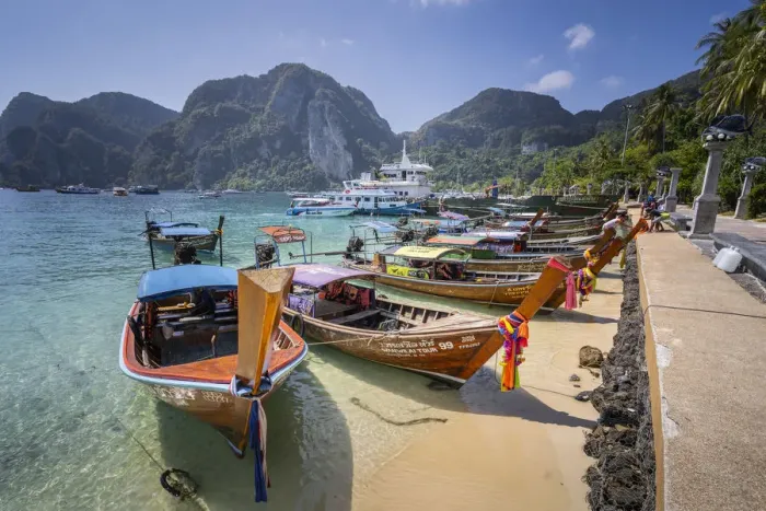 Framed Print : Maya Bay with long-tail boats, Phi Phi Lay Island, Krabi Province, Thailand Framed Print : Maya Bay with long-tail boats, Phi Phi Lay Island, Krabi Province, Thailand