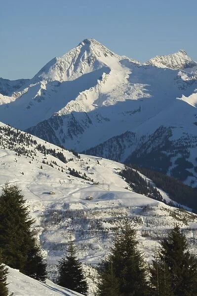 Mayrhofen ski resort, Zillertal Valley, Austrian Tyrol, Austria, Europe