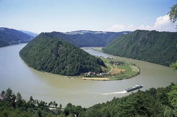 Meander in the River Danube at Schlogen, Austria, Europe