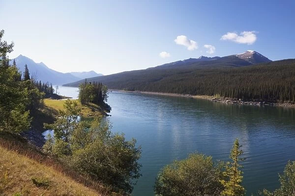 Medicine Lake, Jasper National Park, UNESCO World Heritage Site, British Columbia