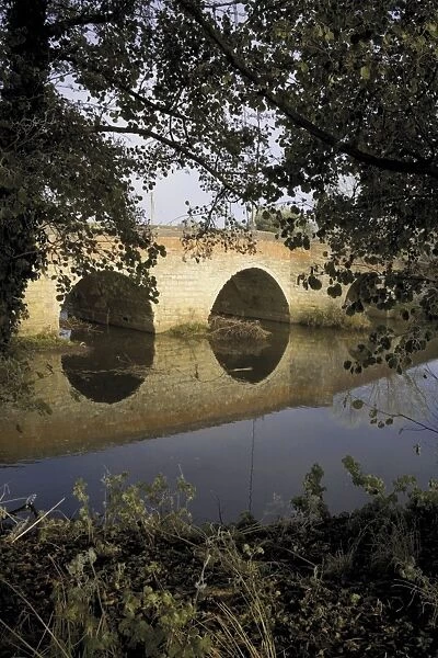 Medieval bridge over the River Arrow, Alcester, Warwickshire, Midlands