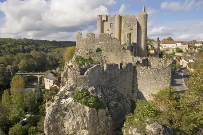 Framed Print : The medieval castle built between the 11th and 15th centuries, Angles sur l Anglin Framed Print : The medieval castle built between the 11th and 15th centuries, Angles sur l Anglin