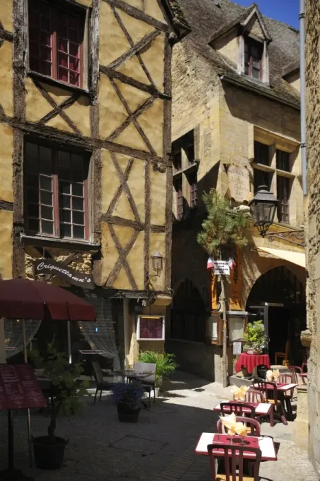 Framed Print : Medieval house in the old town, Sarlat, Dordogne, France. Europe