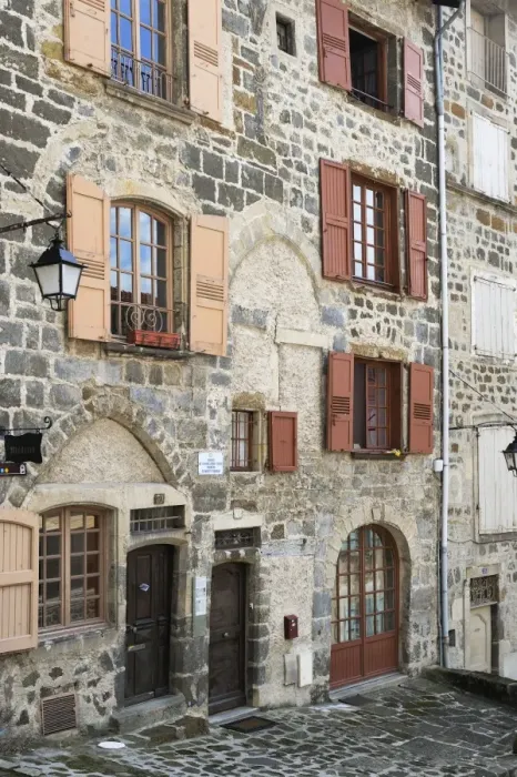 Framed Print : Medieval houses, Le Puy en Velay, Haute-Loire, Massif Central, France, Europe Framed Print : Medieval houses, Le Puy en Velay, Haute-Loire, Massif Central, France, Europe