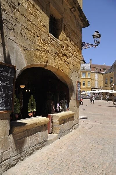Medieval merchants house in the old town, Sarlat, Sarlat le Caneda, Dordogne
