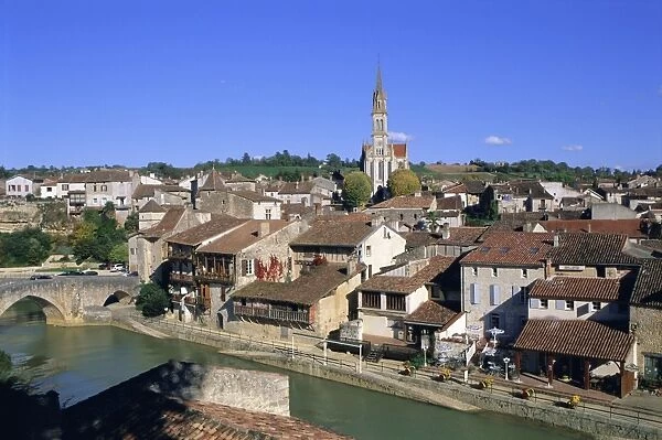Medieval town of Nerac, on the banks of the Baize, Lot et Garonne, Aquitaine