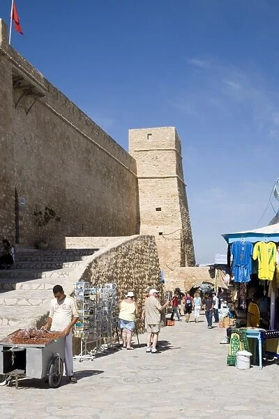 Medina wall