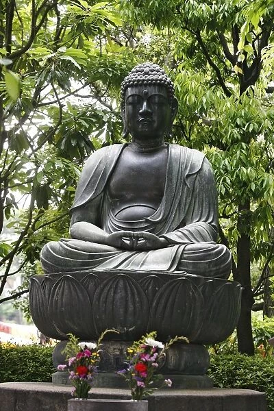 Meditating Buddha statue, Tokyo, Japan, Asia