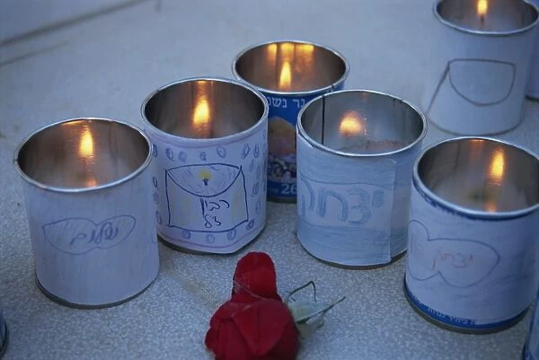 Memorial candles and childrens drawings at the tomb of Yitzak Rabin in Jerusalem