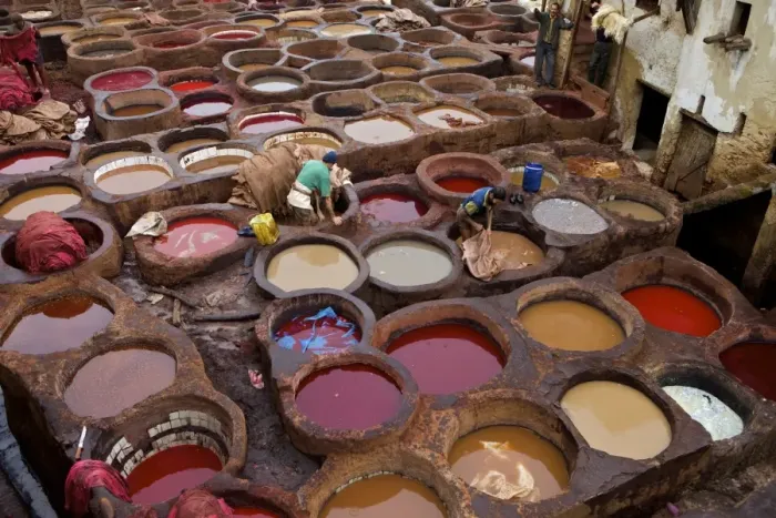 Framed Print : Men at work in the Tanneries, Medina, Fez, Morocco, North Africa, Africa Framed Print : Men at work in the Tanneries, Medina, Fez, Morocco, North Africa, Africa