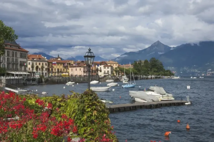 Framed Print : Menaggio, Lake Como, Lombardy, Italian Lakes, Italy, Europe Framed Print : Menaggio, Lake Como, Lombardy, Italian Lakes, Italy, Europe