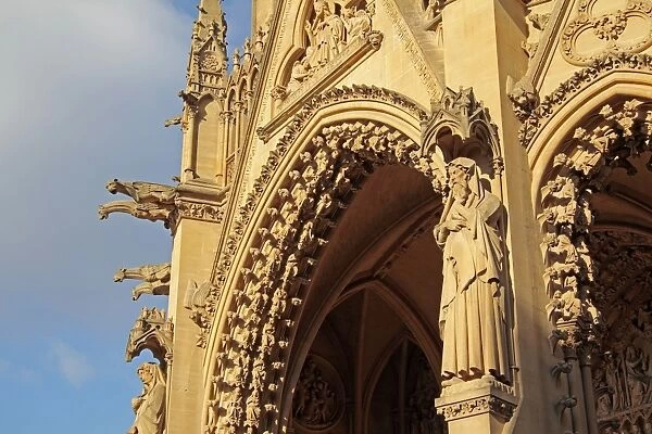Detail of Metz Cathedral, Metz, Lorraine, France, Europe