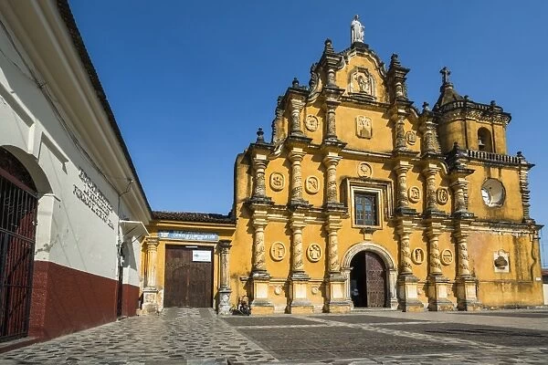 Mexican-style baroque facade of the Iglesia de la Recoleccion church built in 1786, in this historic northwest city, Leon, Nicaragua, Central America
