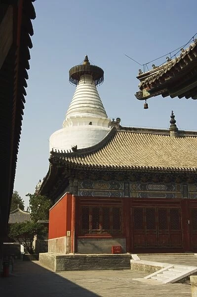 Miaoying White Dagoba Temple dating from the Yuan dynasty, Beijing, China, Asia