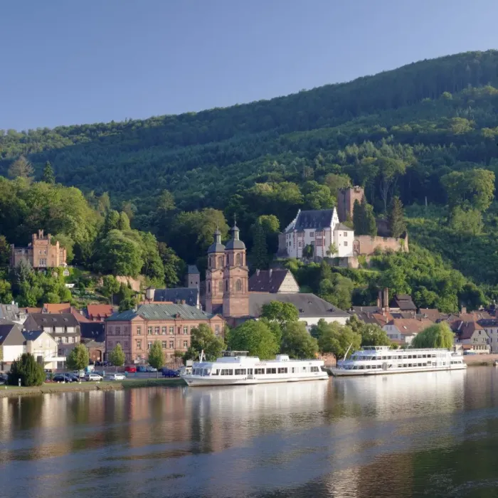 Framed Print : Mildenburg Castle and Parish Church of St. Jakobus, excursion boats on Main River Framed Print : Mildenburg Castle and Parish Church of St. Jakobus, excursion boats on Main River