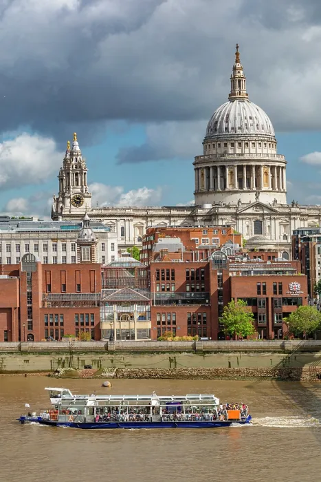 Framed Print : Millenium Bridge and St Paul's Cathedral, London, England Framed Print : Millenium Bridge and St Paul's Cathedral, London, England