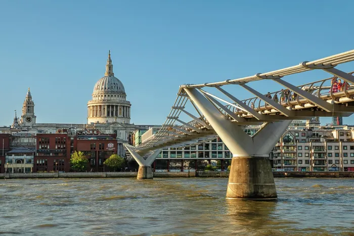 Framed Print : Millenium Bridge and St Paul's Cathedral, London, England Framed Print : Millenium Bridge and St Paul's Cathedral, London, England