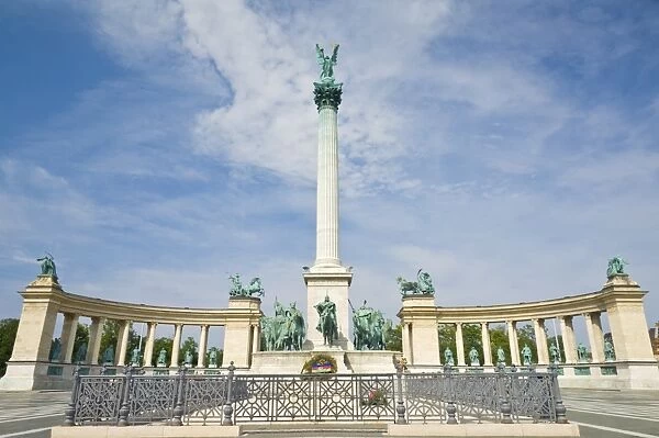 The Millennium monument, with archangel Gabriel on top, Heroes Square (Hosok tere)