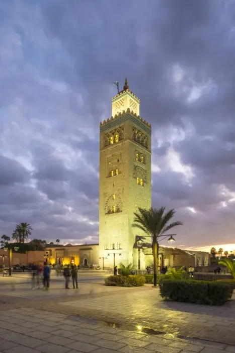 Framed Print : Minaret of the 12th century Koutoubia Mosque at dusk, UNESCO World Heritage Site Framed Print : Minaret of the 12th century Koutoubia Mosque at dusk, UNESCO World Heritage Site