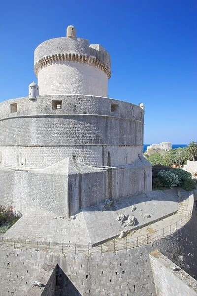 Minceta Fort and Old Town walls, UNESCO World Heritage Site, Dubrovnik, Dalmatia, Croatia, Europe