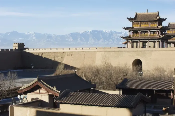 Framed Print : Ming dynasty Jiayuguan Fort dating from 1372, with Qilan Shan mountains in the Hexi Corridor Framed Print : Ming dynasty Jiayuguan Fort dating from 1372, with Qilan Shan mountains in the Hexi Corridor