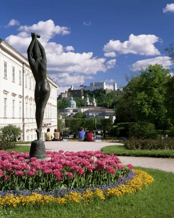 Framed Print : Mirabell Gardens and the Old city, UNESCO World Heritage Site, Salzburg, Austria, Europe Framed Print : Mirabell Gardens and the Old city, UNESCO World Heritage Site, Salzburg, Austria, Europe