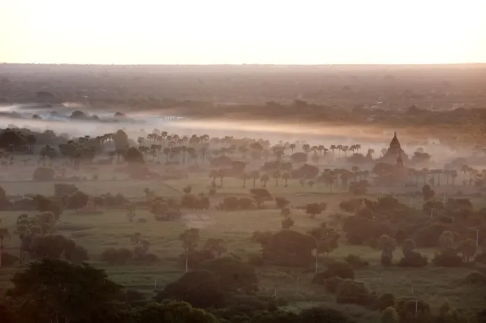 Framed Print : Mists from the nearby Irrawaddy River floating across Bagan (Pagan), Mandalay Division Framed Print : Mists from the nearby Irrawaddy River floating across Bagan (Pagan), Mandalay Division