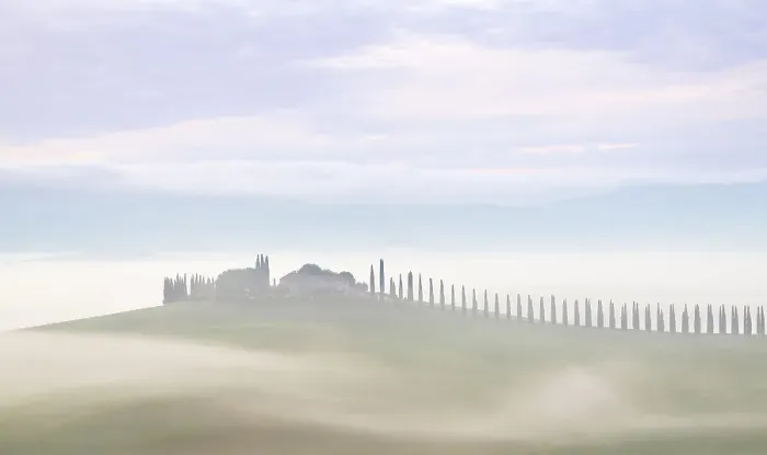 Framed Print : Misty morning in the Val d'Orcia, UNESCO, Tuscany, Italy Framed Print : Misty morning in the Val d'Orcia, UNESCO, Tuscany, Italy