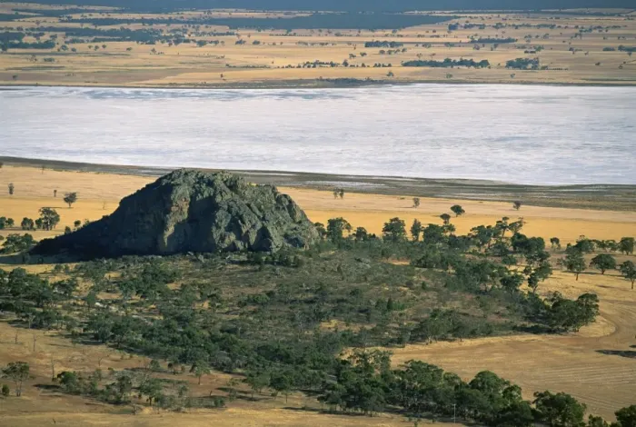 Framed Print : Mitre Rock and the salt pan of Mitre Lake near Mount Arapiles on the Wimmera Framed Print : Mitre Rock and the salt pan of Mitre Lake near Mount Arapiles on the Wimmera