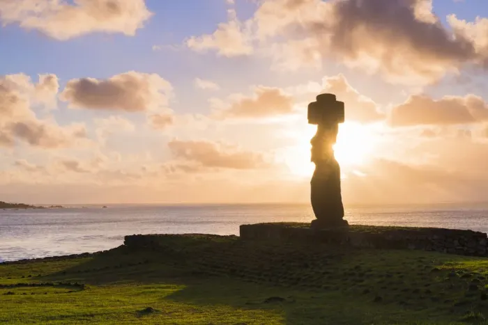 Framed Print : Moai heads of Easter Island, Rapa Nui National Park, UNESCO World Heritage Site Framed Print : Moai heads of Easter Island, Rapa Nui National Park, UNESCO World Heritage Site