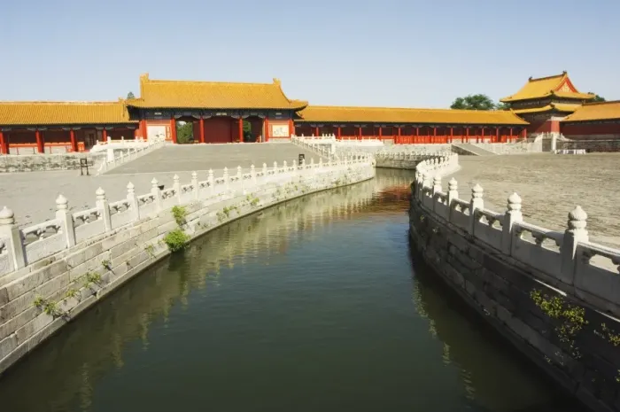 Framed Print : A moat inside Zijin Cheng, The Forbidden City Palace Museum, UNESCO World Heritage Site, Beijing, China, Asia Framed Print : A moat inside Zijin Cheng, The Forbidden City Palace Museum, UNESCO World Heritage Site, Beijing, China, Asia