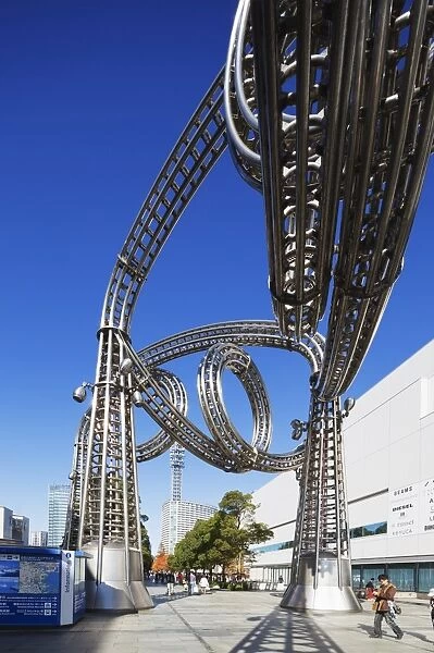 Modern art sculpture in Queens Square, Yokohama, Honshu, Japan, Asia