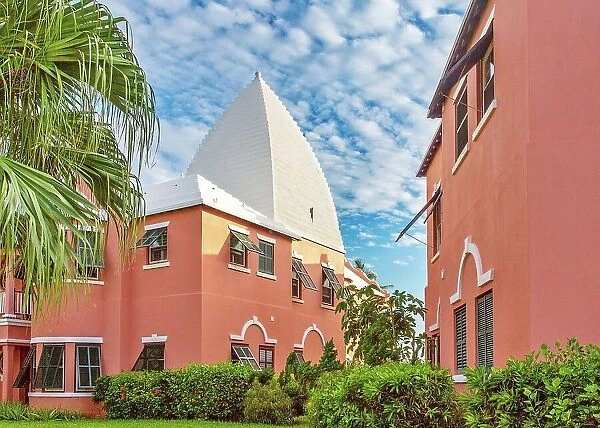 Modern Bermuda architecture echoing the traditional Buttery buildings on the island, Bermuda, Atlantic, North America
