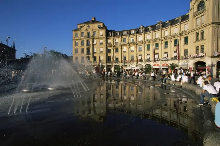 Framed Print : Modern fountain on Karlsplatz Framed Print : Modern fountain on Karlsplatz