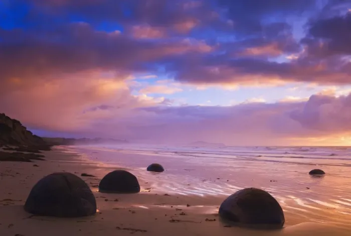 Framed Print : Moeraki Boulders Framed Print : Moeraki Boulders