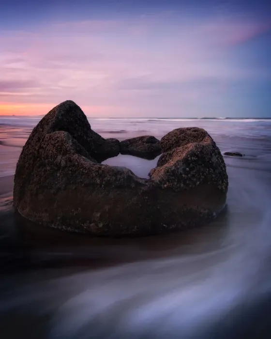 Framed Print : Moeraki Boulders at sunset, South Island, New Zealand, Australasia Framed Print : Moeraki Boulders at sunset, South Island, New Zealand, Australasia