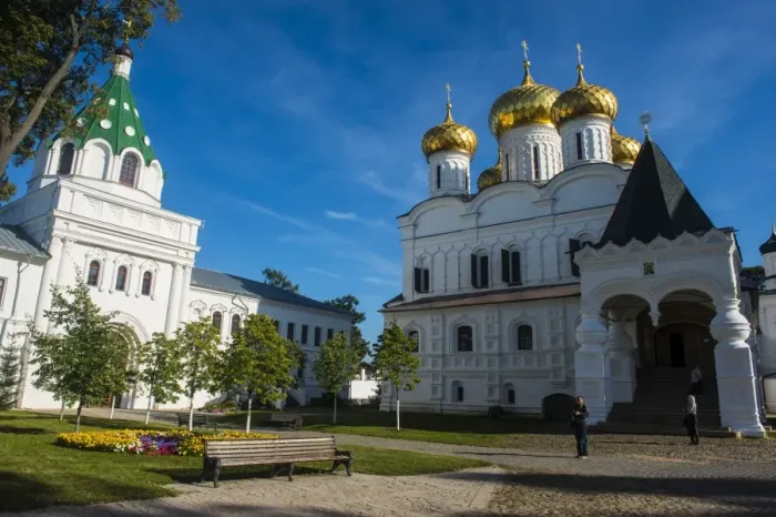 Framed Print : Monastery of St. Ipaty, Kostroma, Golden Ring, Russia, Europe Framed Print : Monastery of St. Ipaty, Kostroma, Golden Ring, Russia, Europe